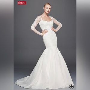 DAVID'S BRIDAL SLEEVE WEDDING DRESS